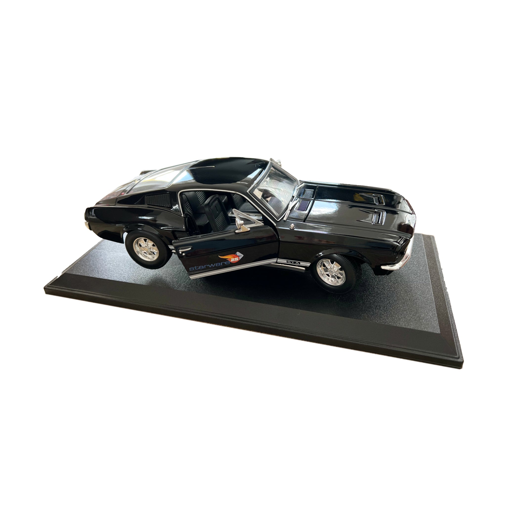 Starware Special Edition 1967 Ford Mustang GTA Fastback